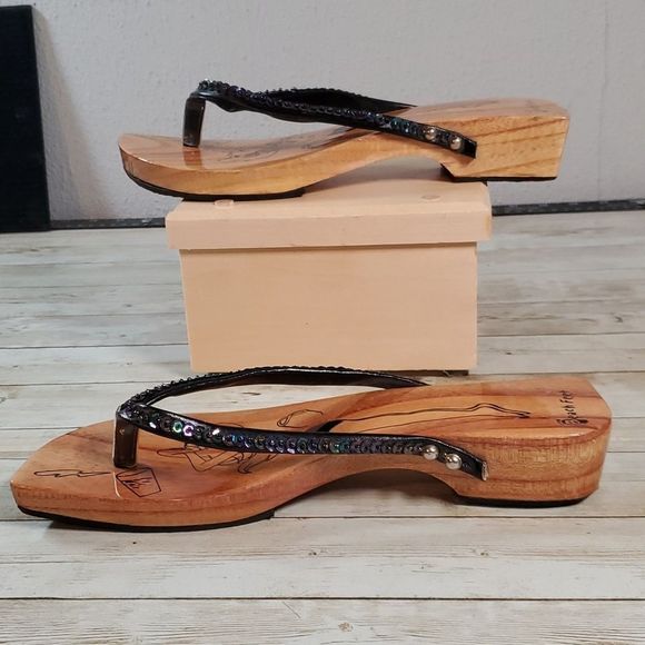 Beach Feet Wooden Sole Ariel Little Mermaid Sandals Flip Flops Sequins Size 9 - Picture 4 of 8